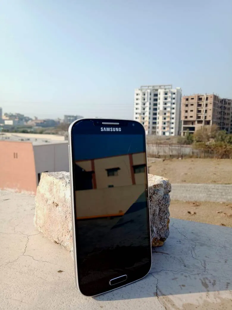 Samsung S4 in Islamabad (NUST) - ad image 1